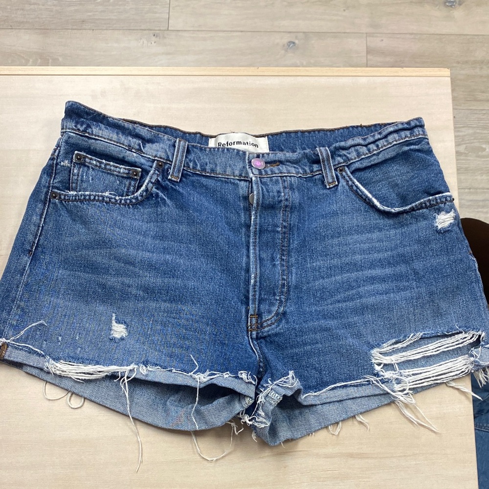 Reformation Distressed Blue Jean Shorts sz 30